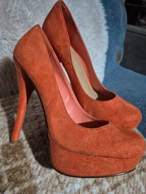 Heels 8.5
